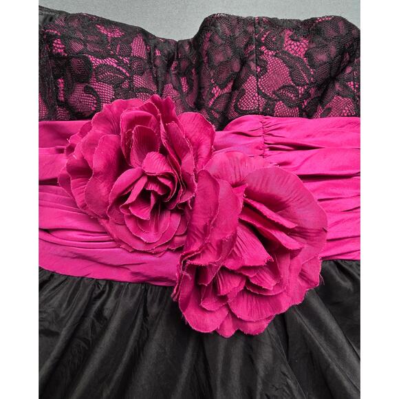 Betsey Johnson Evening Dress Size 2 Puffy Strapless Prom Black Pink Short Lace - Picture 4 of 11